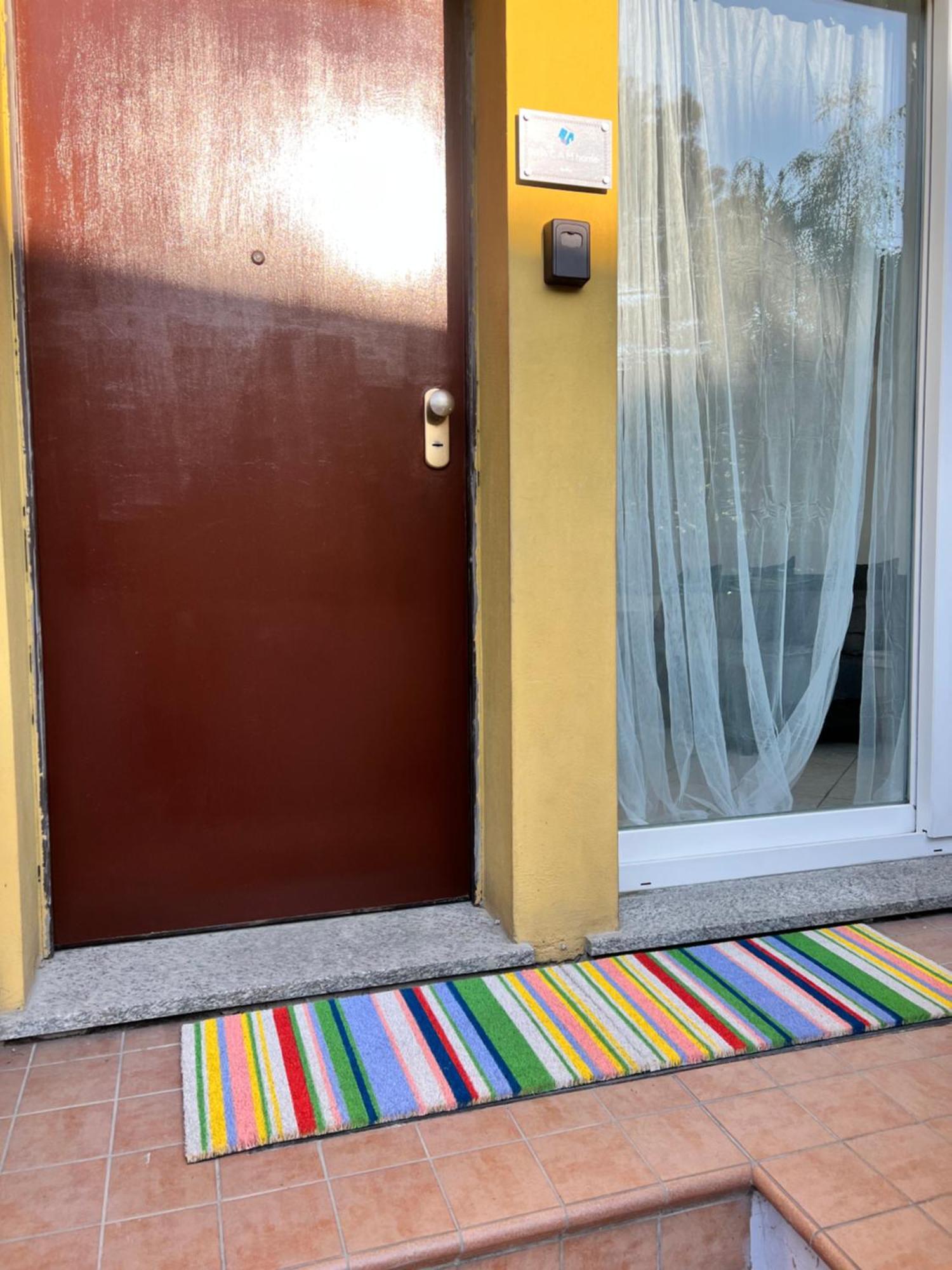 Jacam Home Free Parking Como Albese Con Cassano Exterior foto