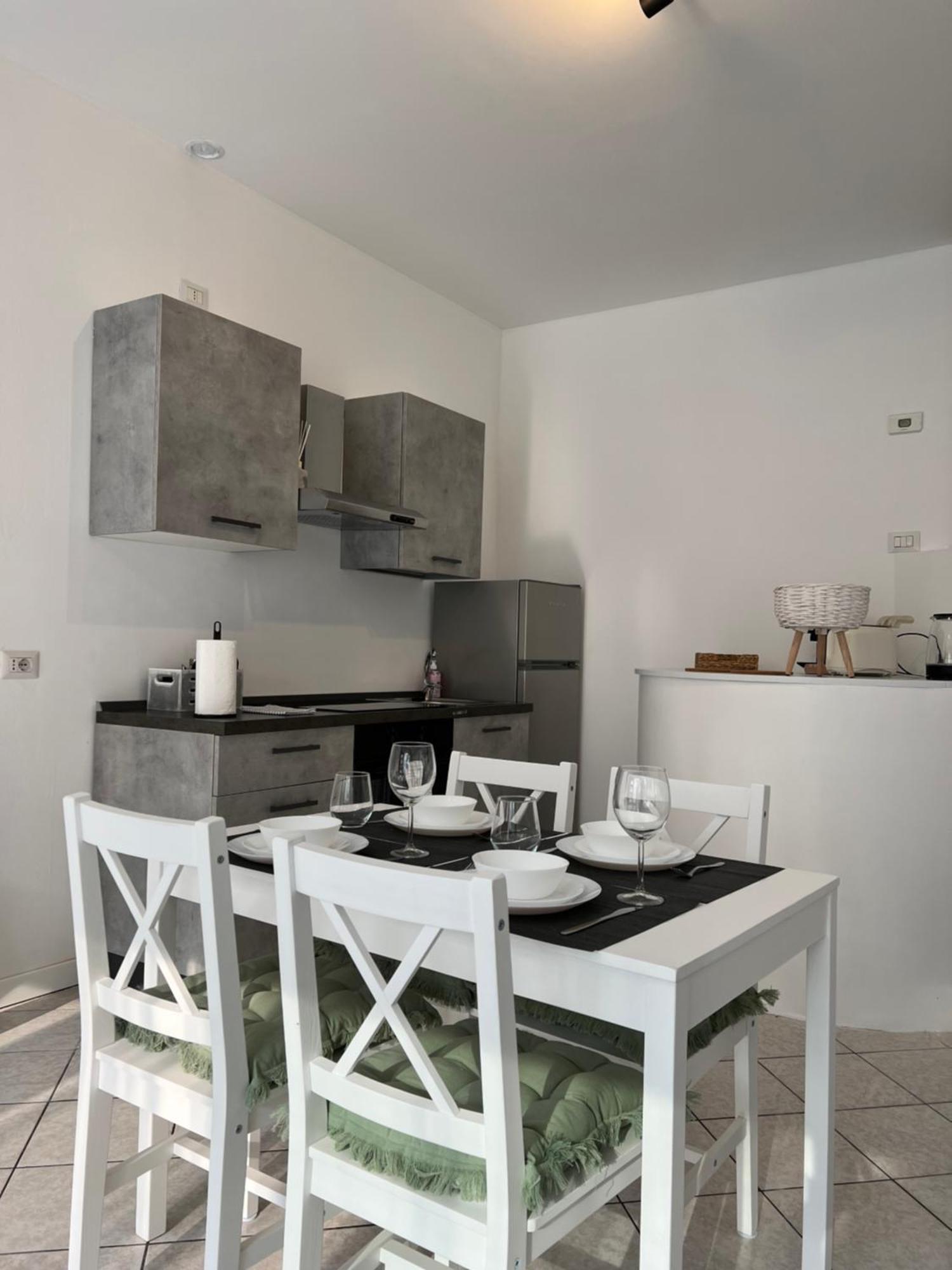 Jacam Home Free Parking Como Albese Con Cassano Exterior foto