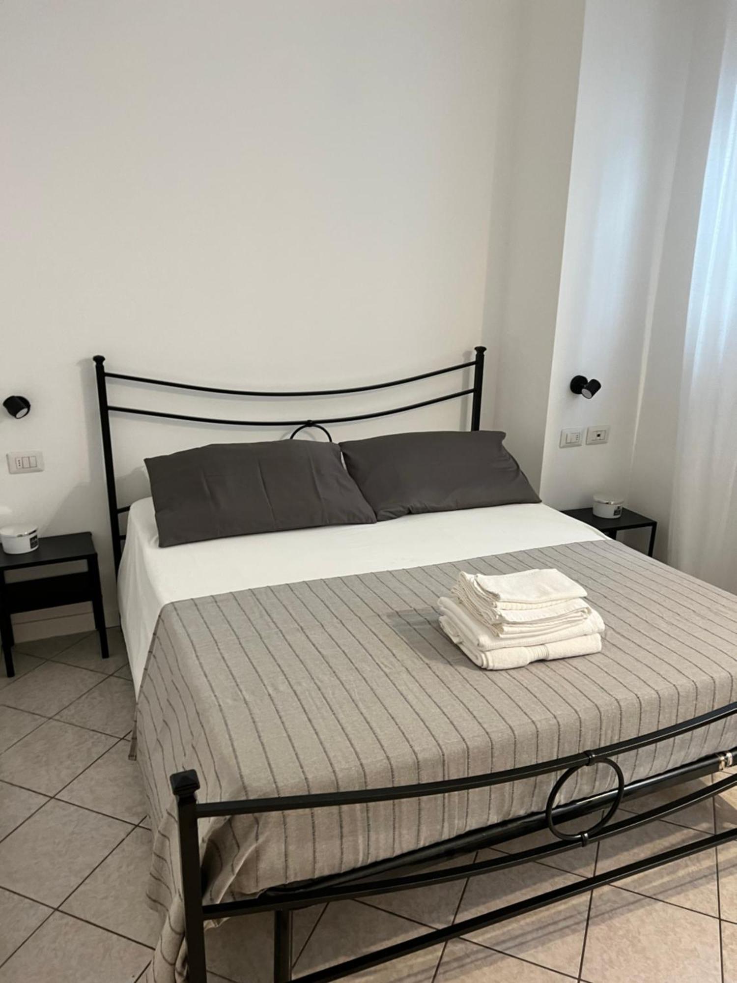 Jacam Home Free Parking Como Albese Con Cassano Exterior foto