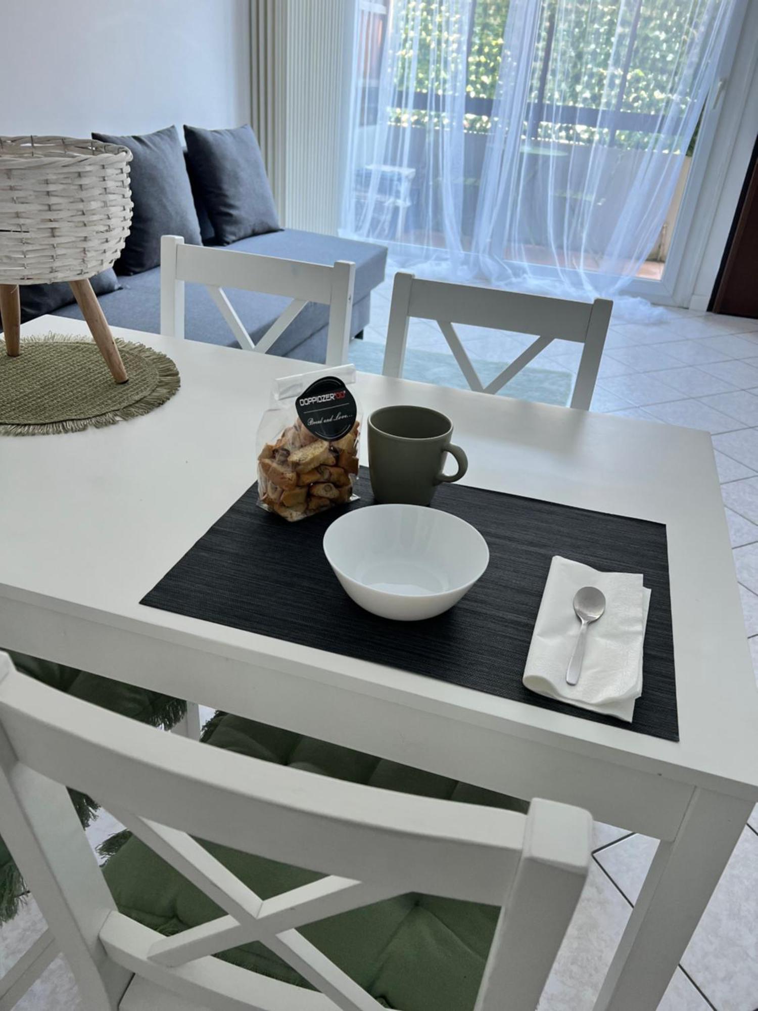 Jacam Home Free Parking Como Albese Con Cassano Exterior foto